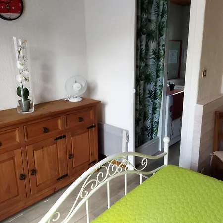 Agreable 100 M De La